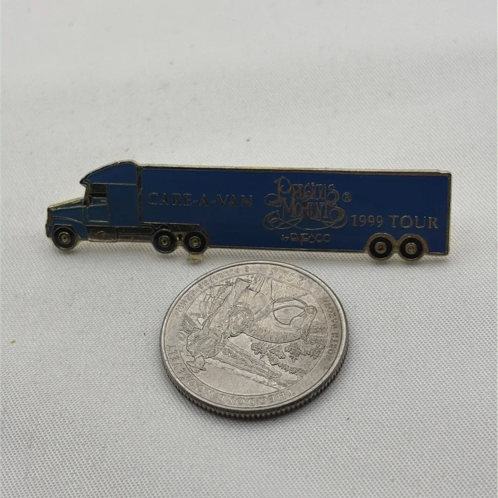 1999 Precious Moments Enesco Tour Care-A-Van Semi Truck Lapel Hat Pin
